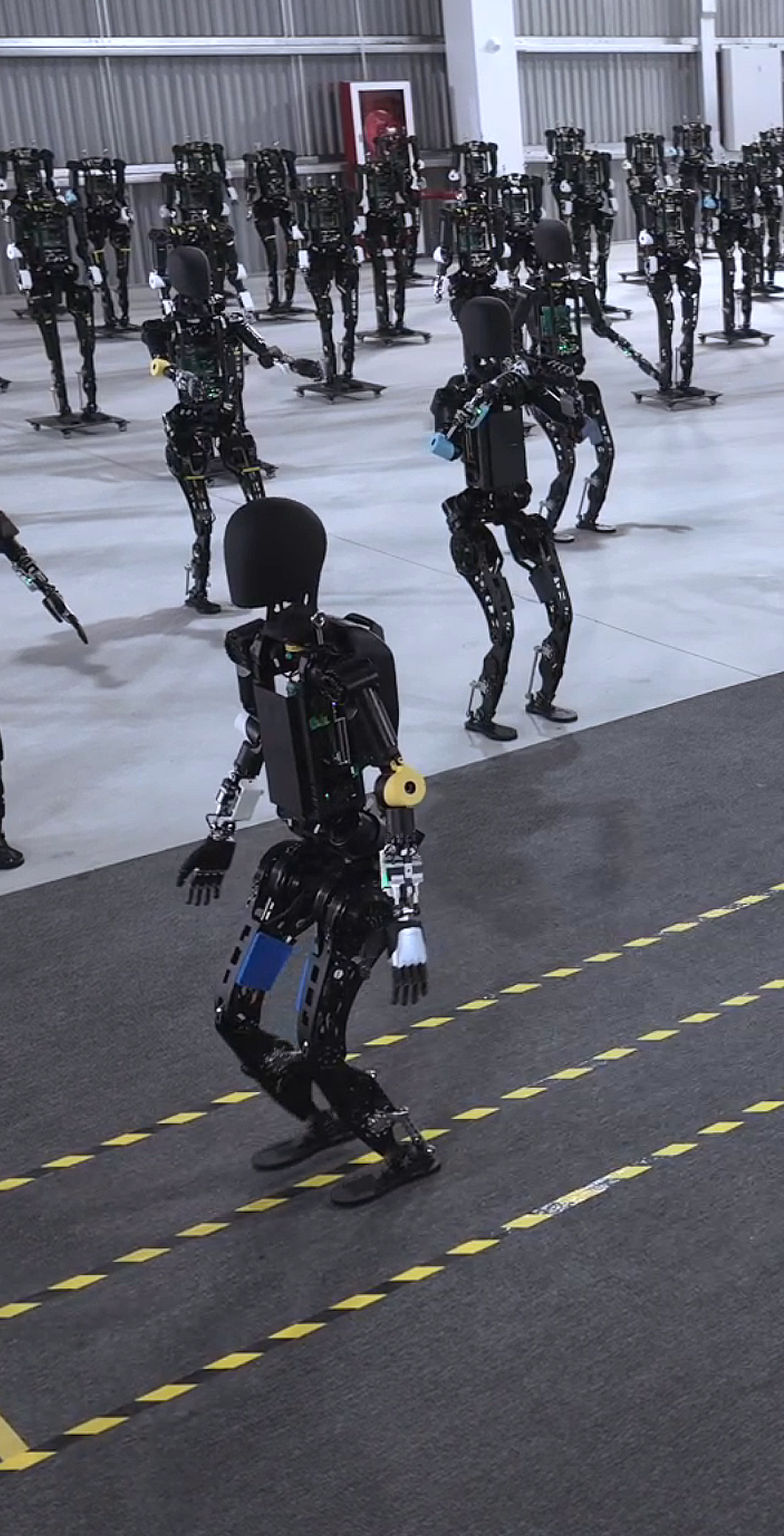 米兰电竞开启通用机器人商用量产